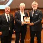 EBSO’DAN İZVAK’A PLAKET…